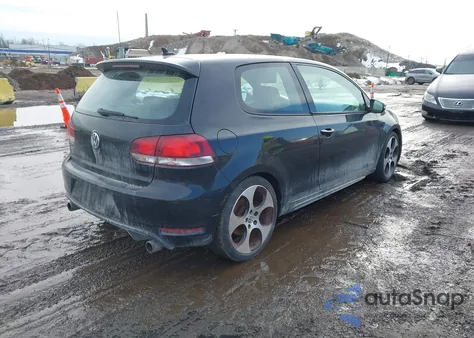 2010 Volkswagen Gti 2-Door z USA, uszkodzony, nr VIN WVWED7AJ2AW088588